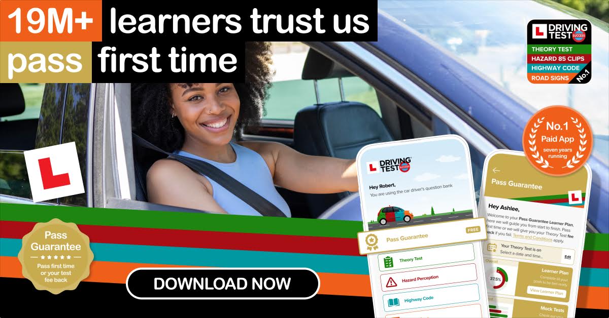 Driving Theory Test 4 in 1 Kit 广告素材