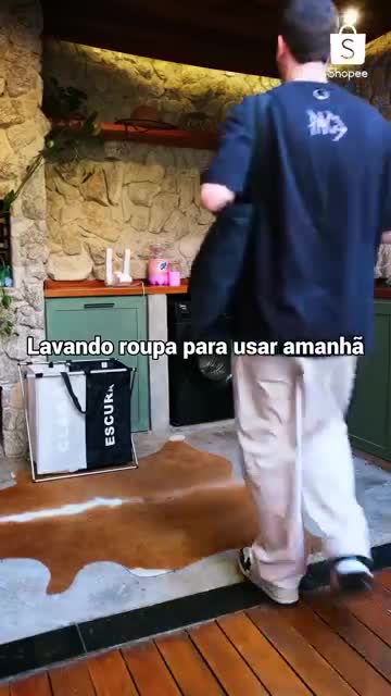 Shopee: 12.12 Liquida de Natal advertising creative