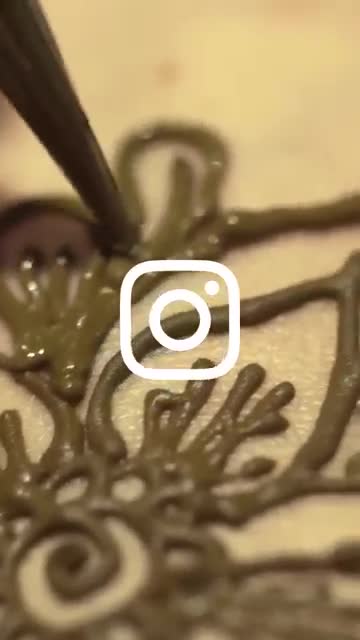 Instagram advertising creative