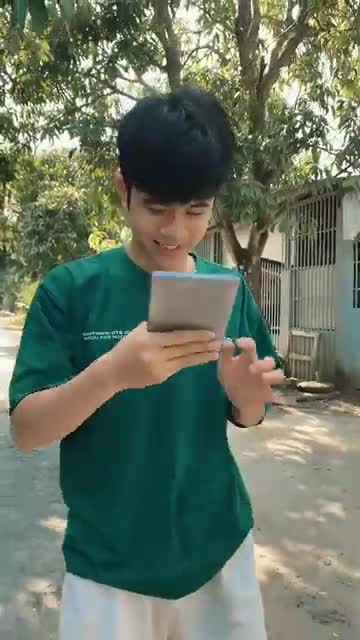 Garena Liên Quân Mobile 广告素材