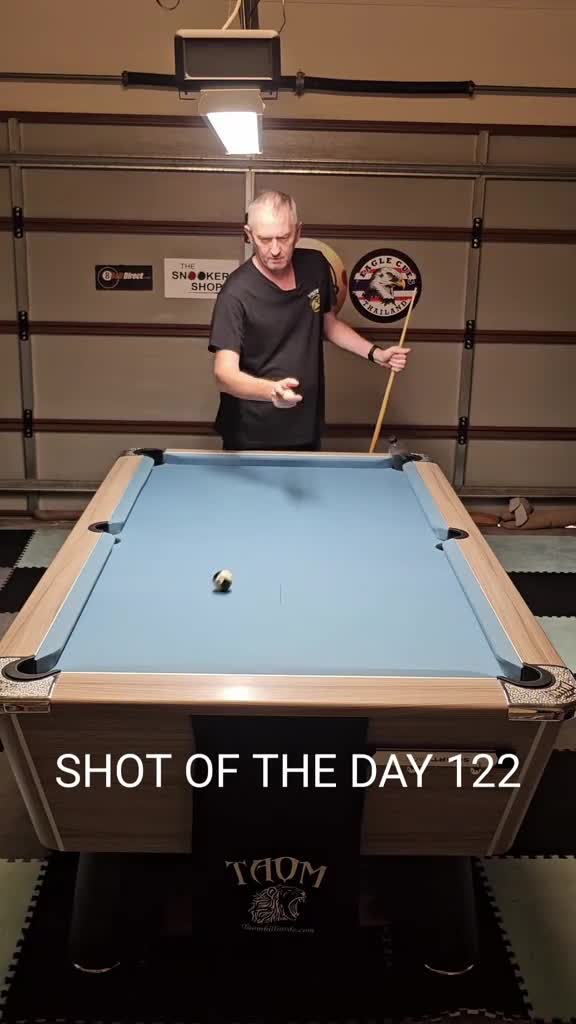 8 Ball Pool advertising creative
