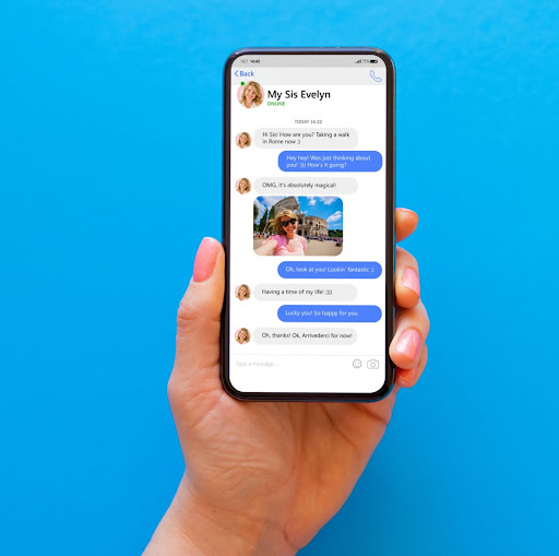 Messenger advertising creative