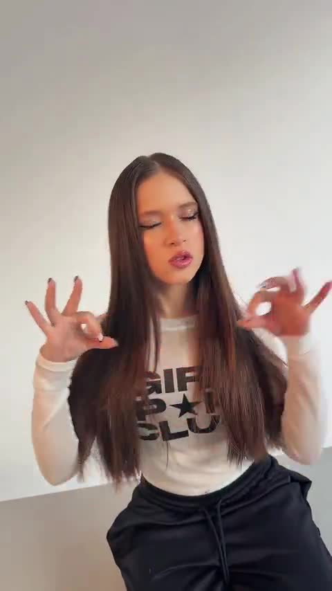 Saya Lite - Games&Party&Chat 广告创意