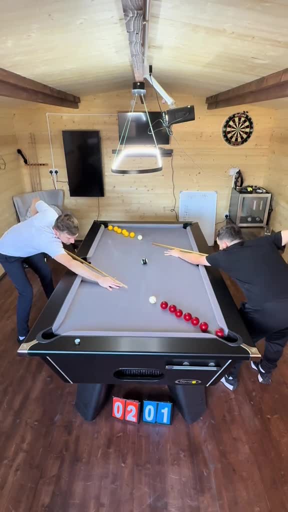 8 Ball Pool advertising creative